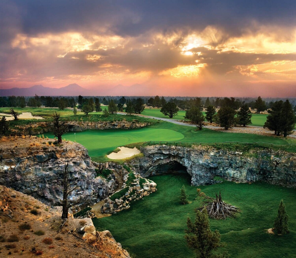 Bend Oregon Golf Course Guide - Juniper Preserve